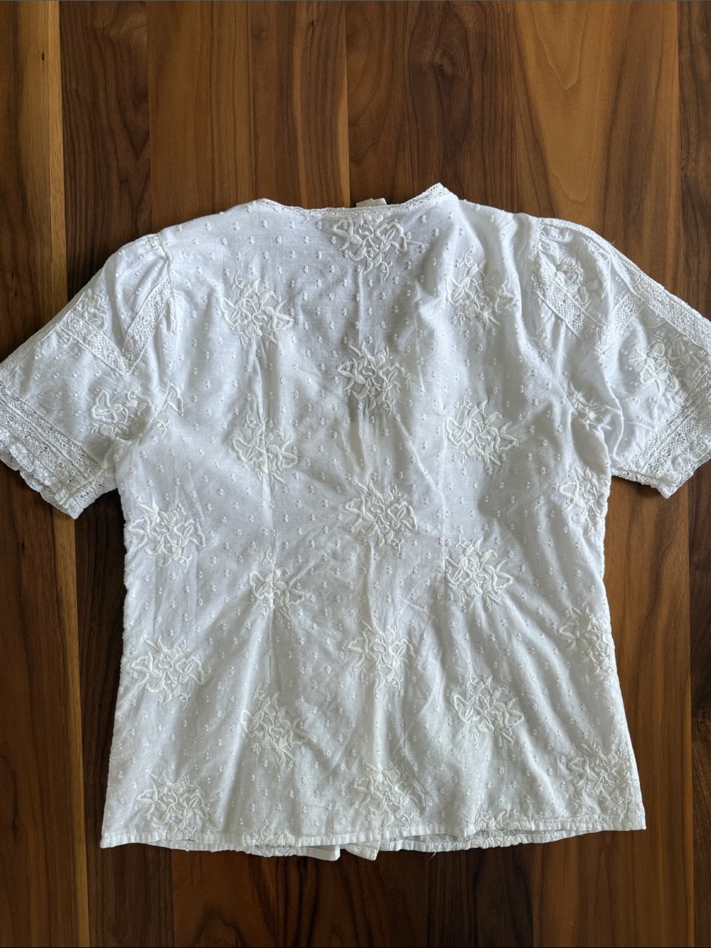 White lace detail top - Picture 2 of 14
